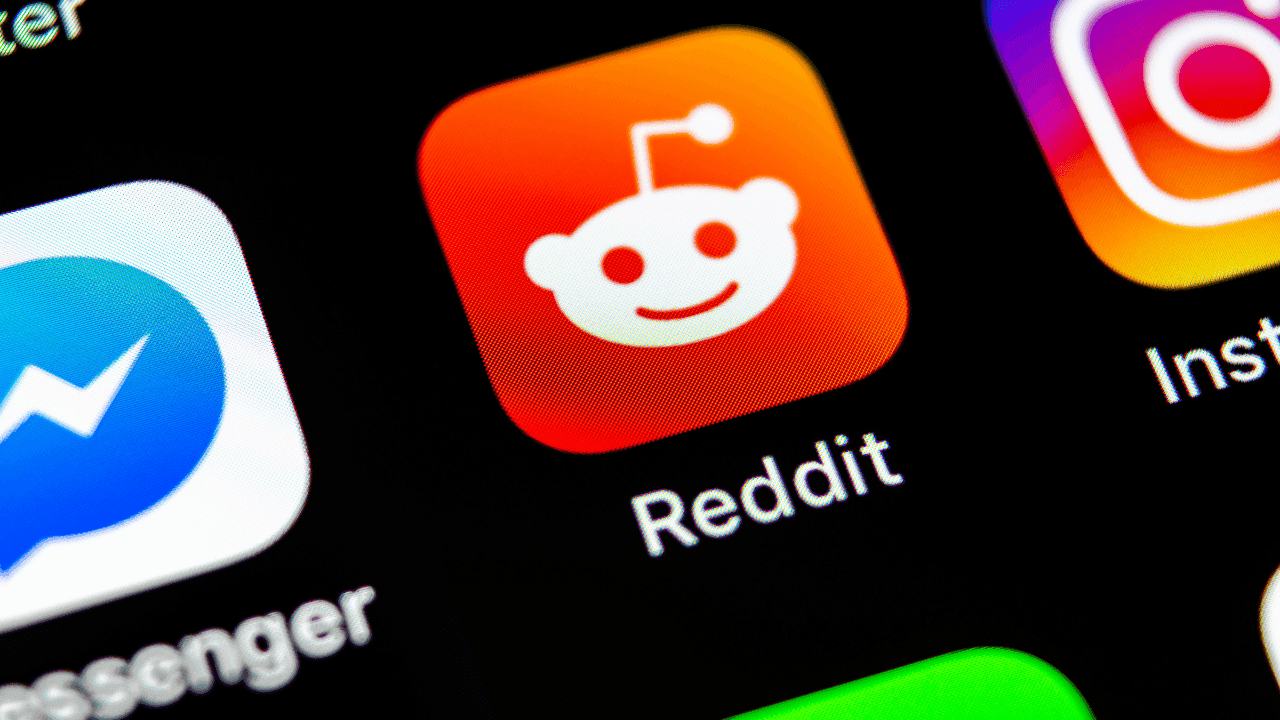 Reddit, TikTok’taki popüler videolara benzer yeni ses ve video deneyimini test ediyor